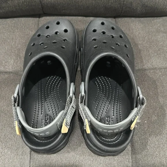 Crocs Kids Black Clogs size 6 - Picture 3 of 5